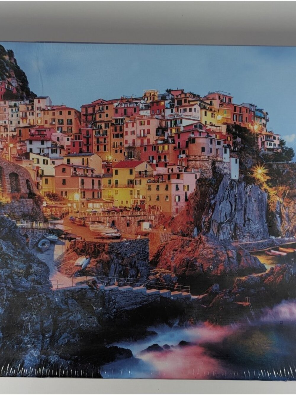 500 Piece Jigsaw Puzzle Coastal Cliffside Village Ocean Scene New Sealed